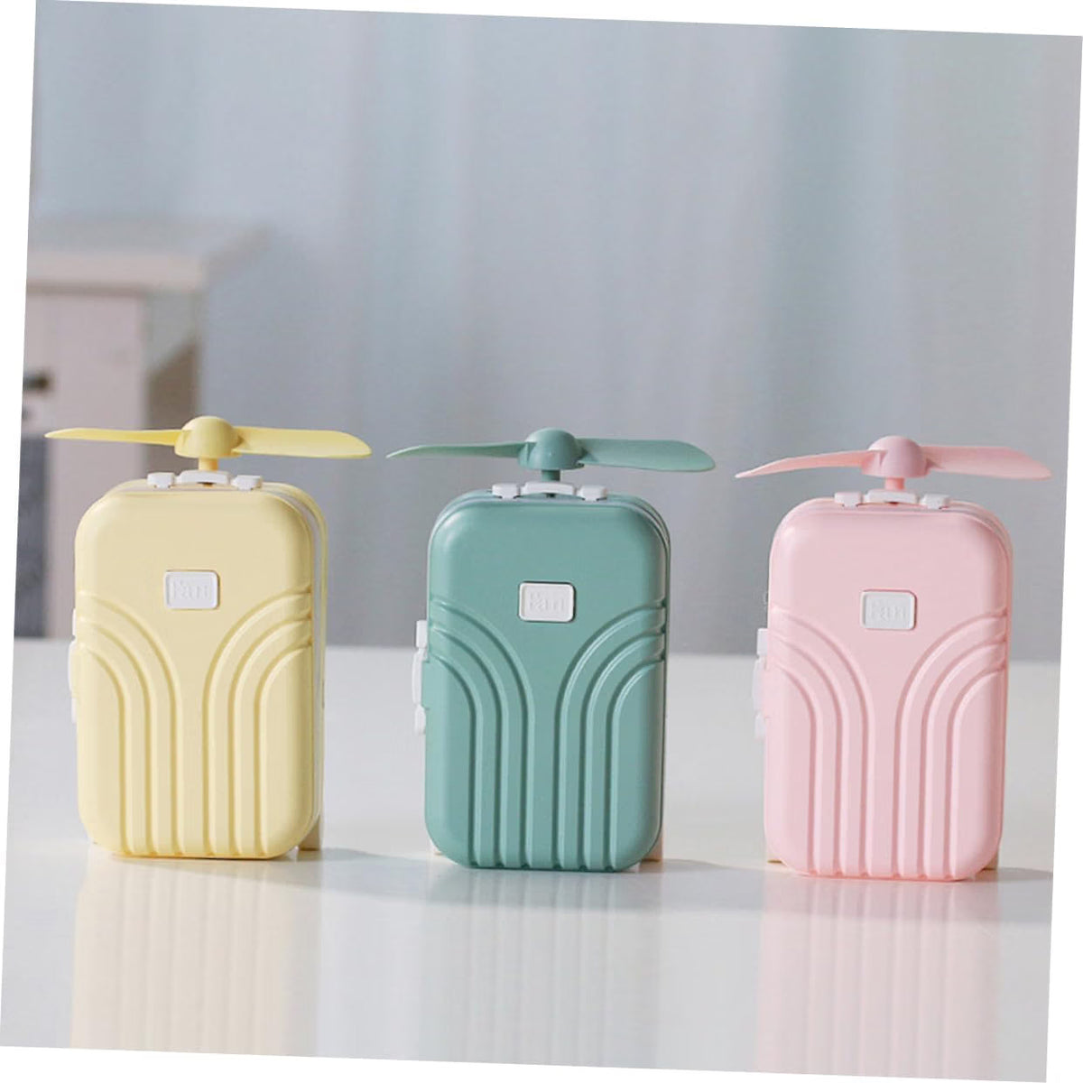 Mini Travel Mirror in Suitcase Design – Cute Portable Folding Makeup Mirror with Propeller Handle for Girls & Women